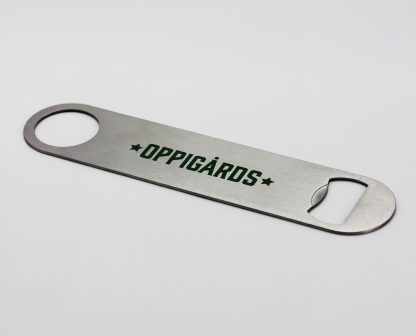 Ölöppnare med Oppigårds logga