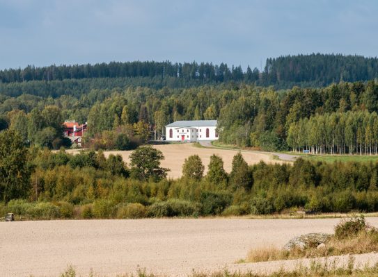 åkrar och fält runt Oppigårds bryggeri i Dalarna